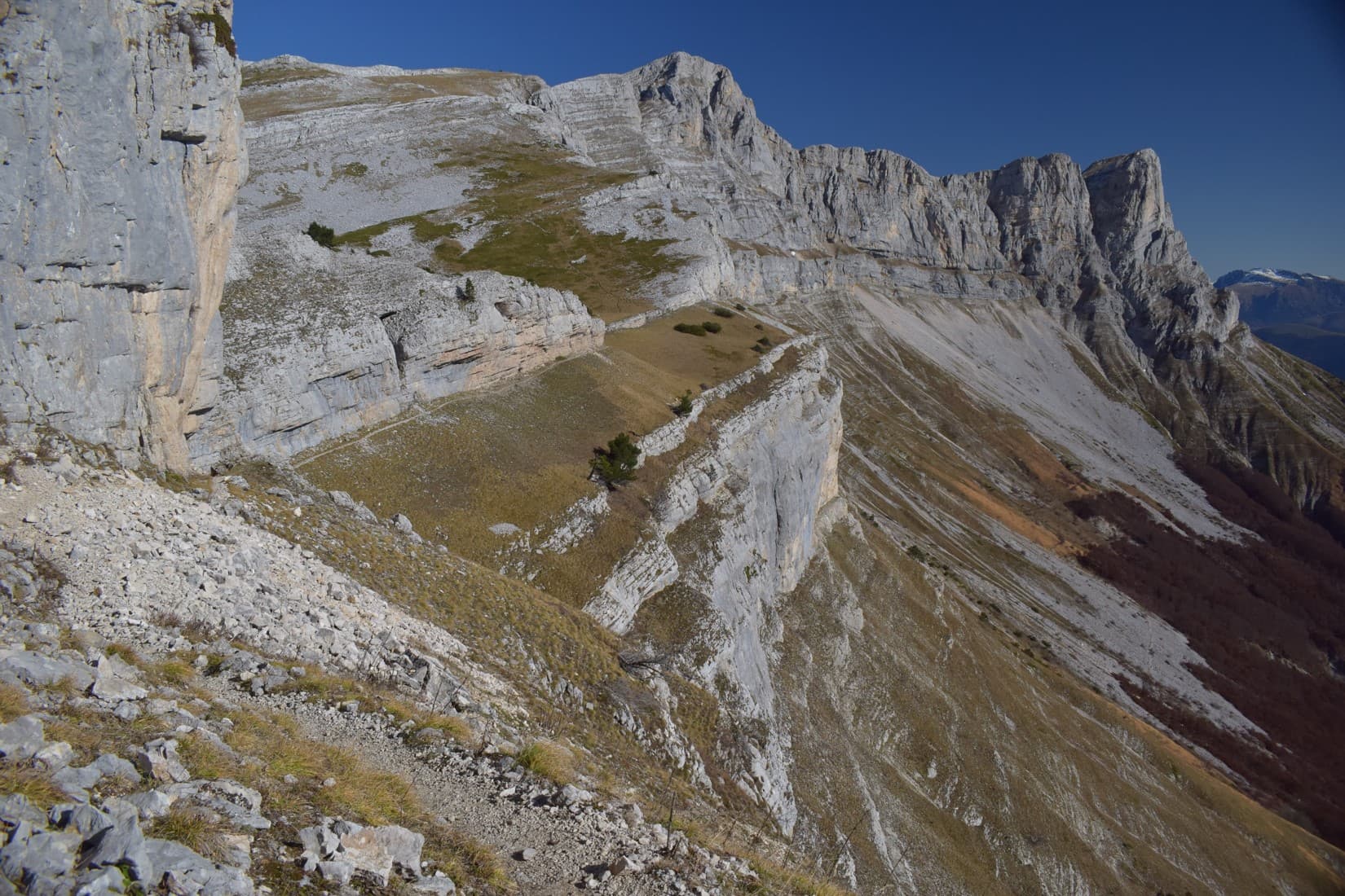 Montée au Pas de la Balme