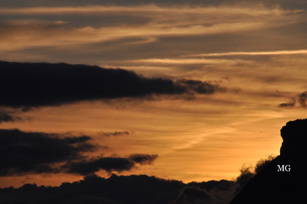Tableau coloré au soleil couchant offrant ces couleurs irréelles !!!