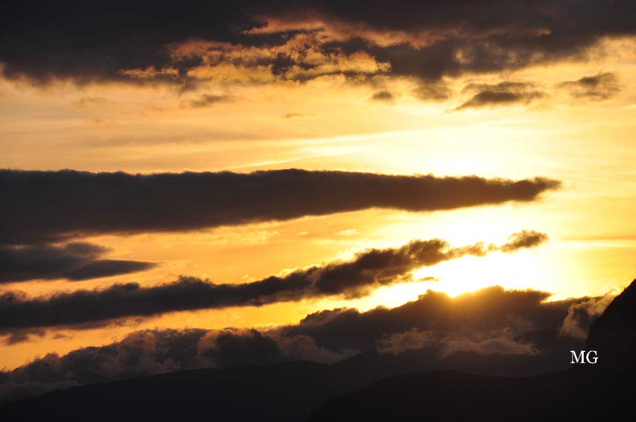 Soleil rouge et ombre chinoise !!!