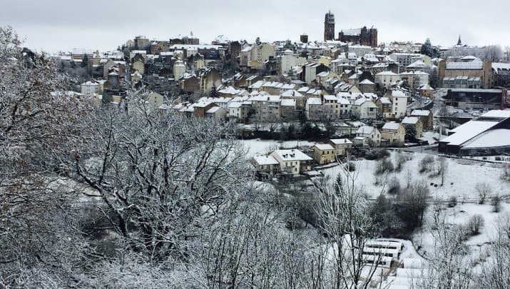 Image d'illustration pour Orage, grêle et neige sous une goutte froide