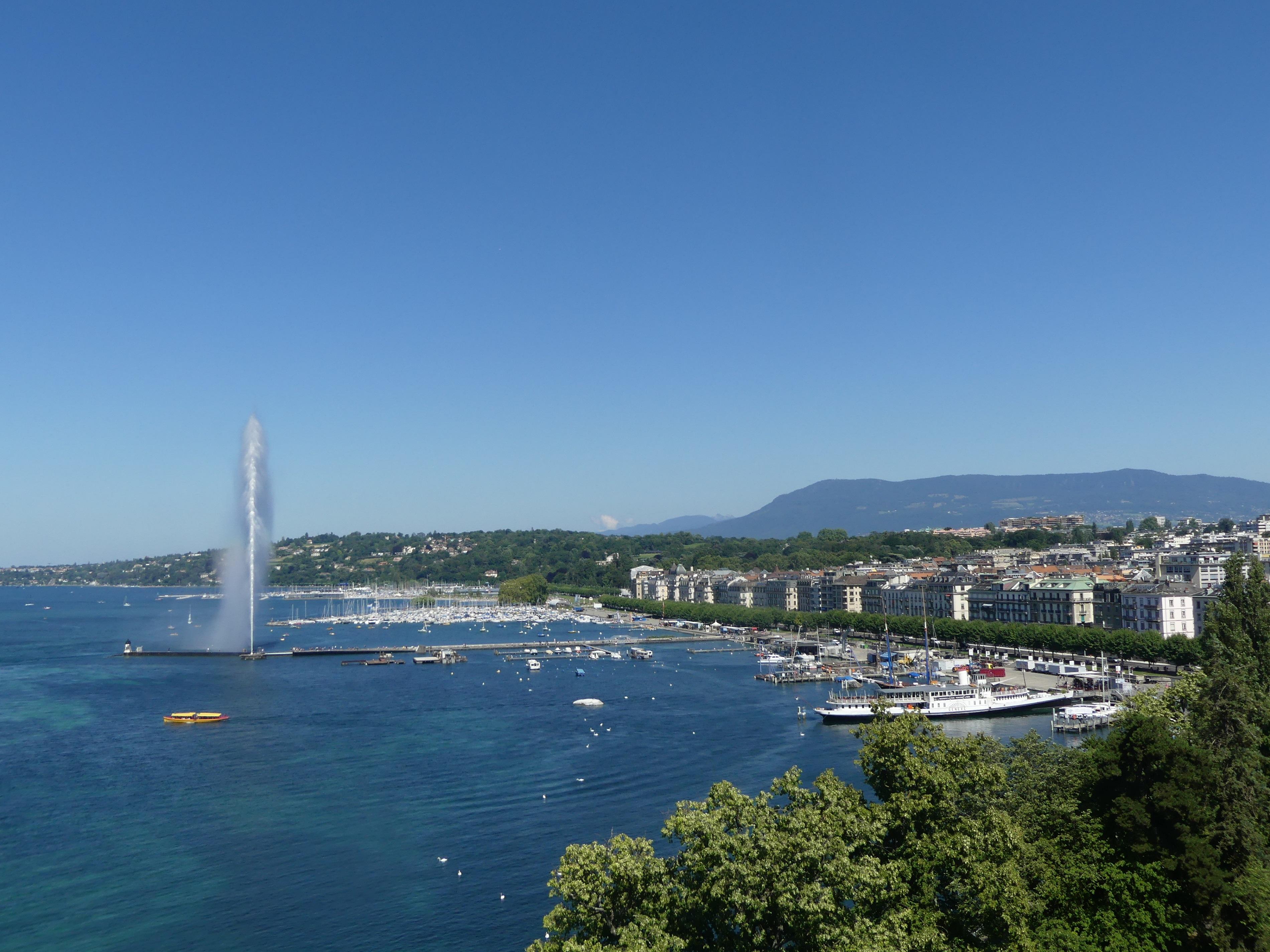 Panorama sur la baie de Genève, depuis la grande roue